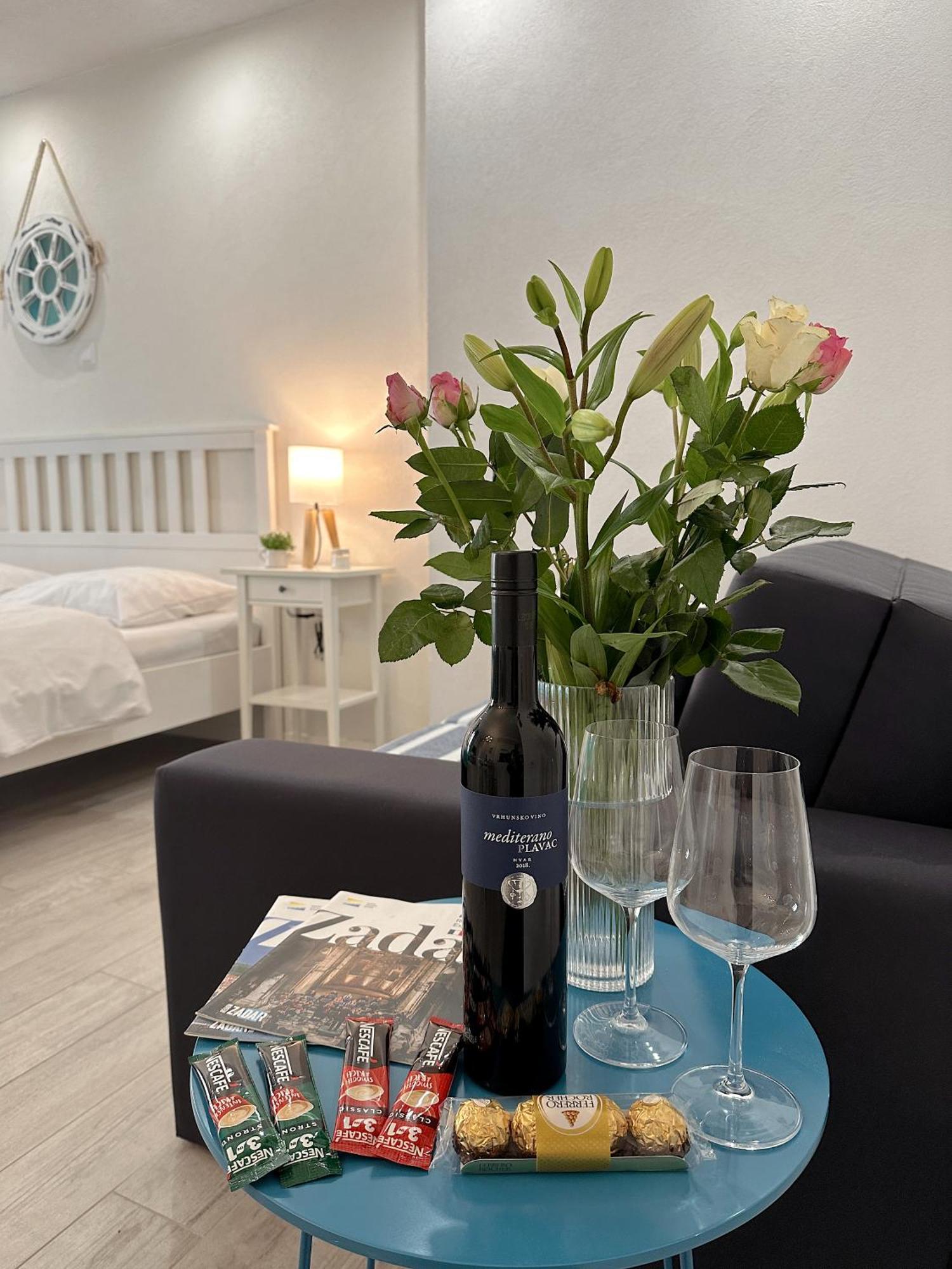 Anamari Apartments Zadar Eksteriør bilde